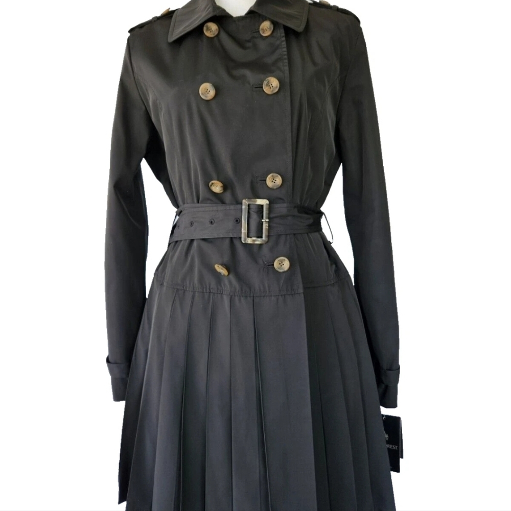 RAINFOREST Black Double-Breasted Pleated Trench Coat